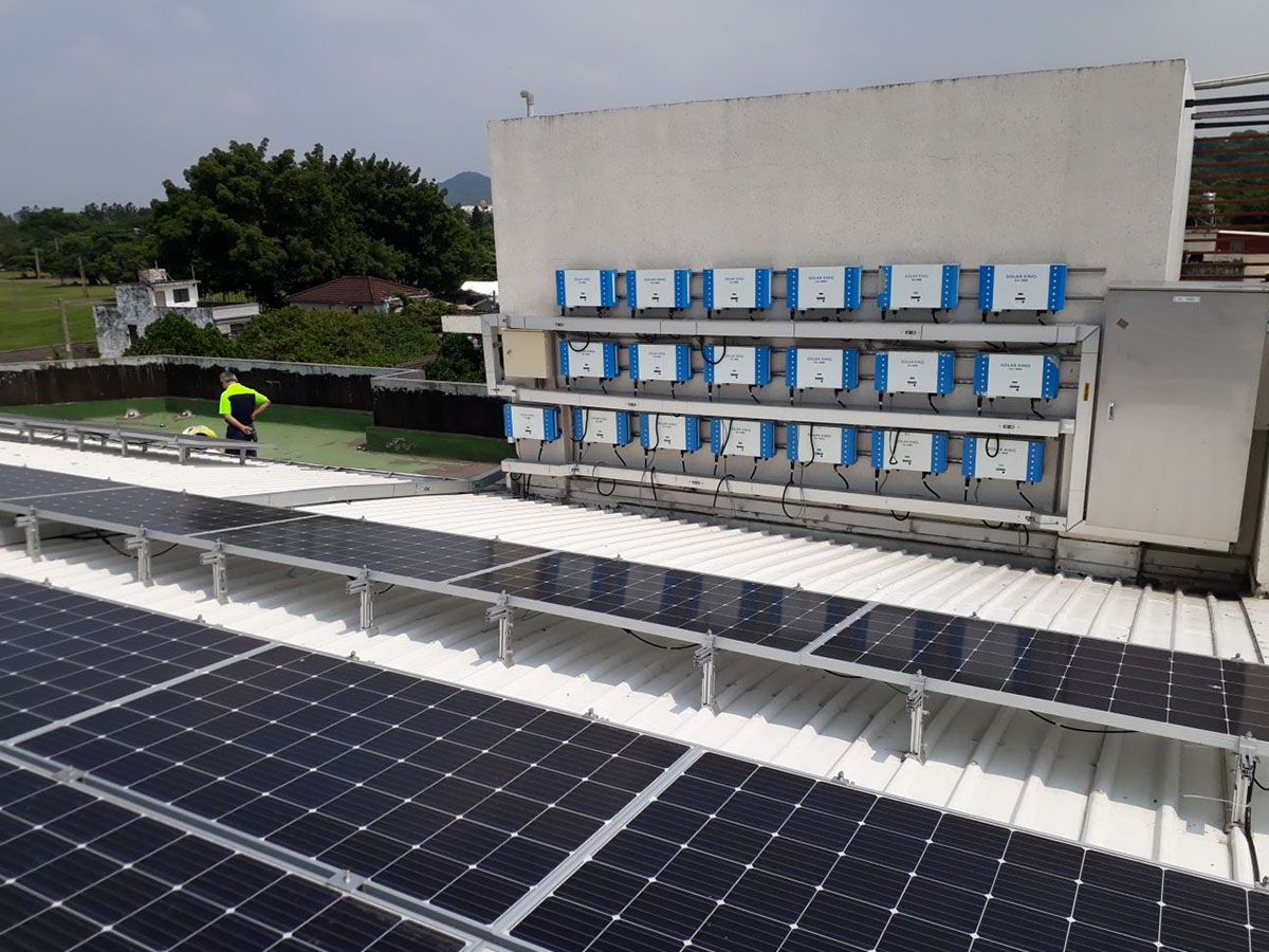 公有建築物有效利用　屋頂種綠金...