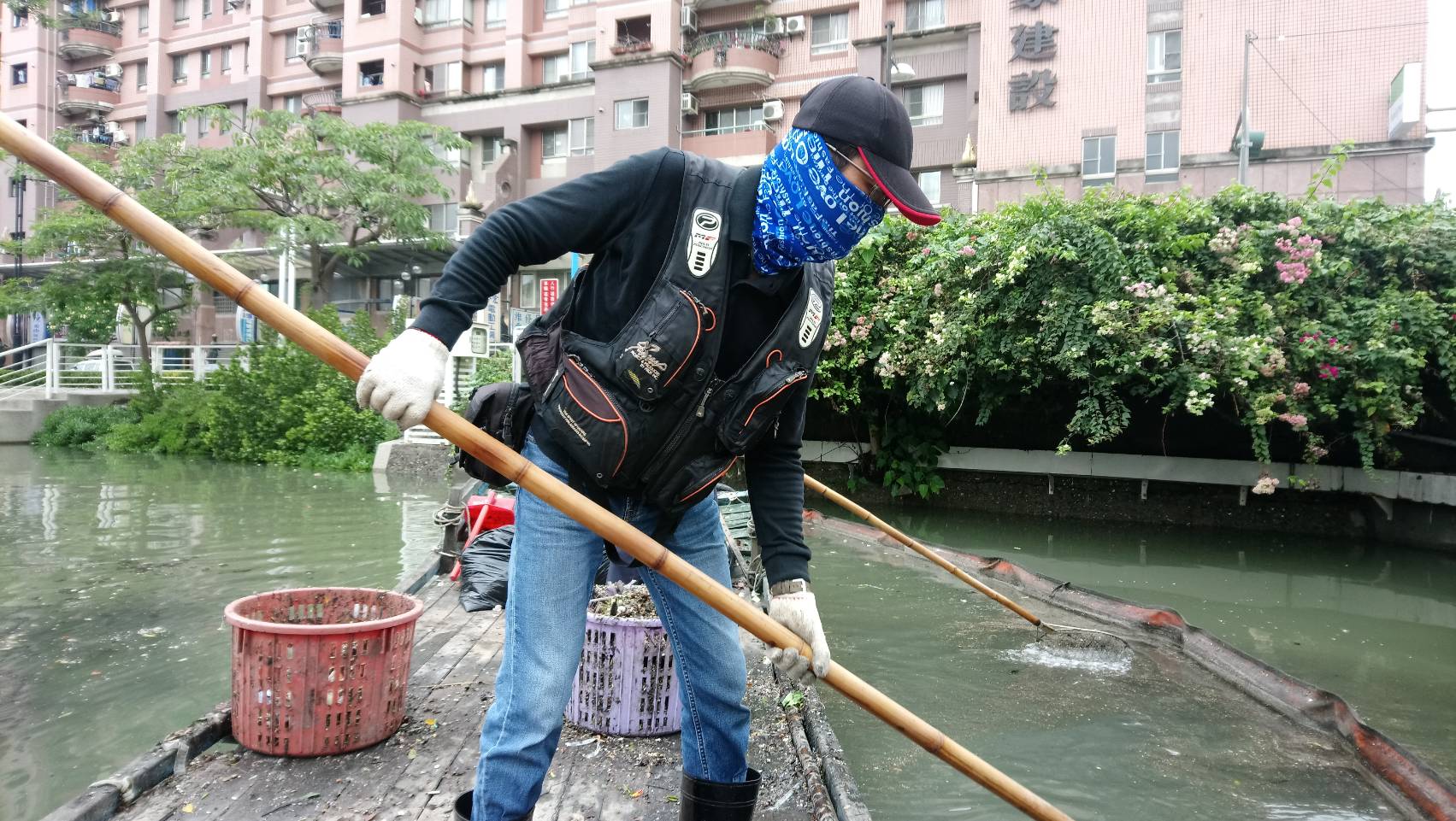 愛河大雨夾垃圾已清完  水質變色排除工業污染...