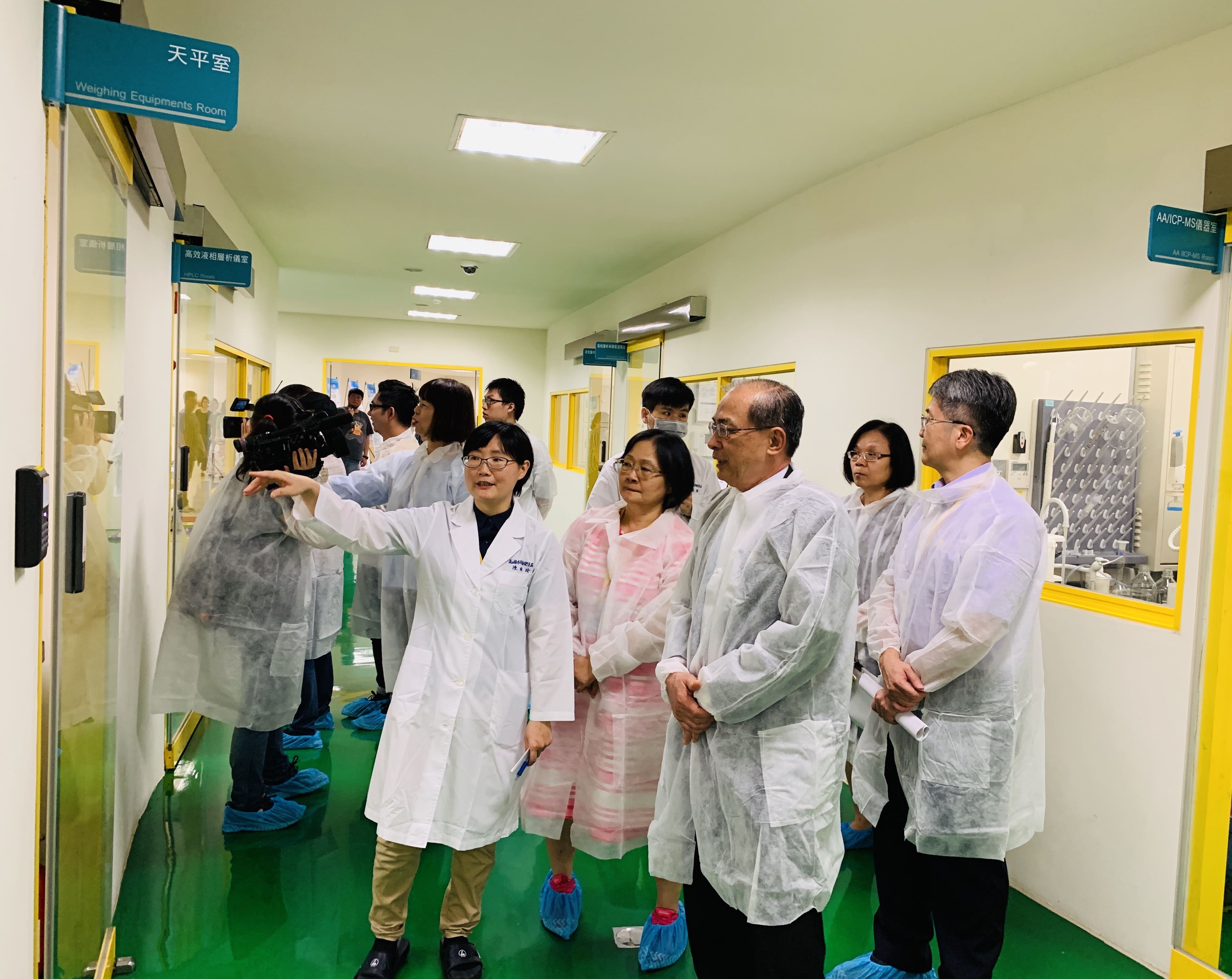 端午將至  副市長洪東煒視察衛生局檢驗科實驗室...