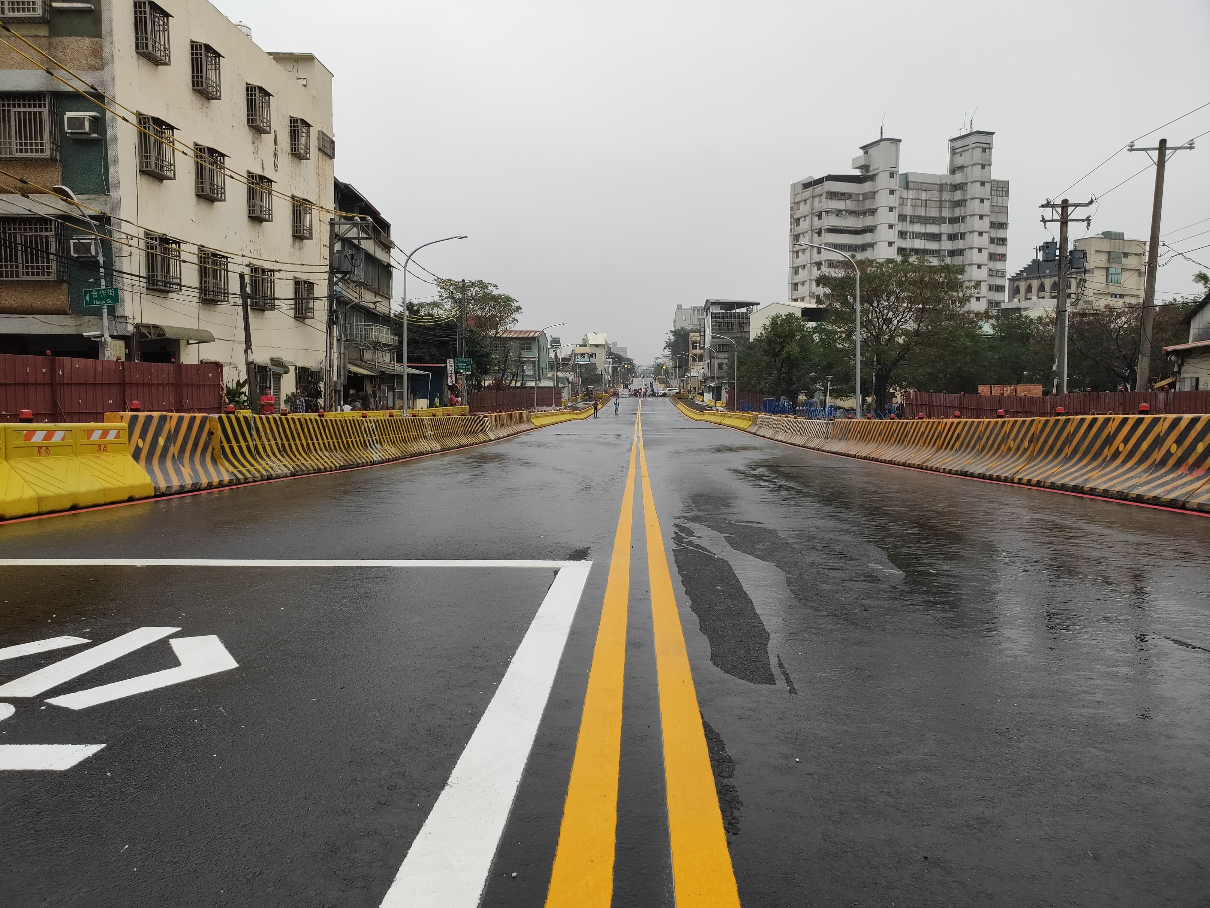 高雄鳳山維新陸橋拆除完成  經武路即日起開放通行...