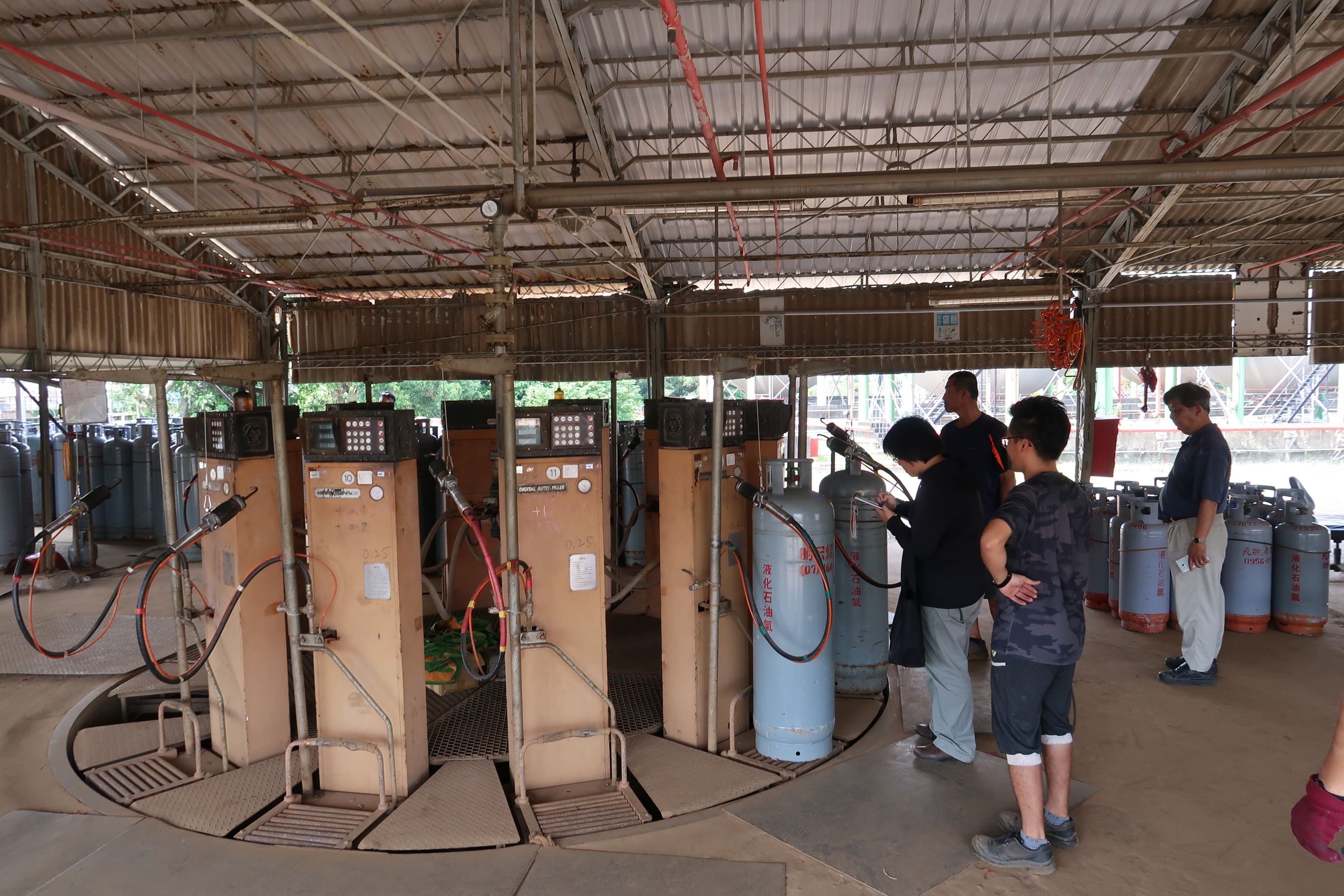 高市查核桶裝瓦斯  嚴防分裝業者偷斤減兩...