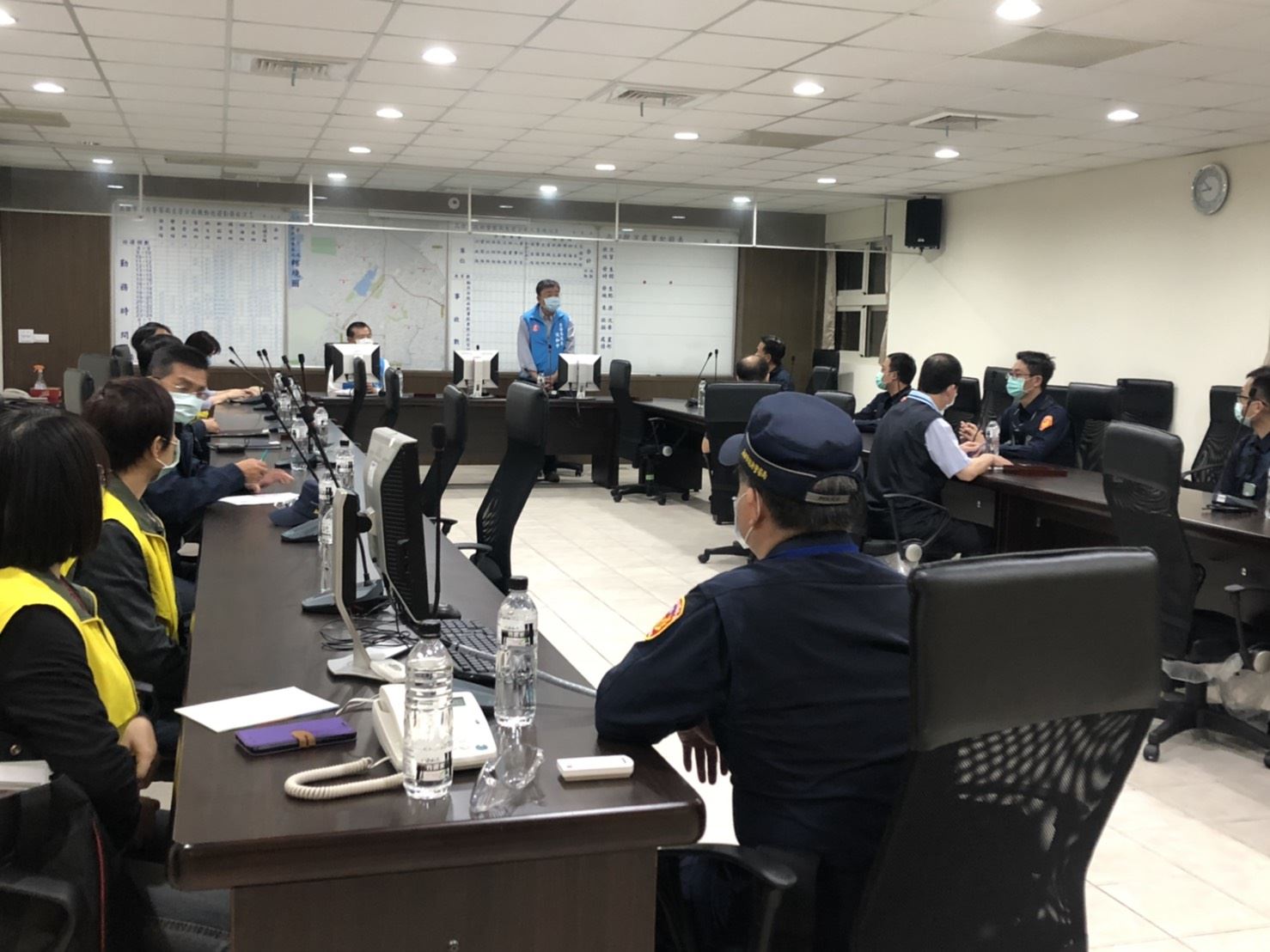 高市停業配合突襲稽查  未停業小吃部當場遭查獲開罰...