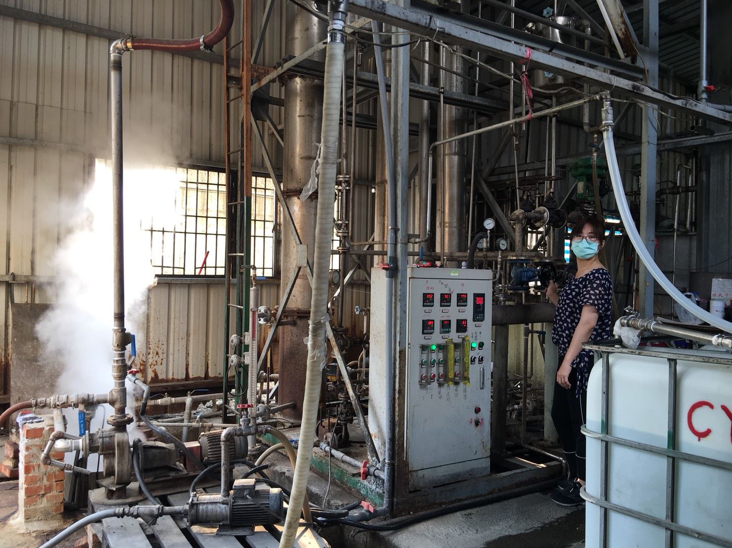 Kaohsiung can help  市府媒合酒廠代工酒精原料抗疫