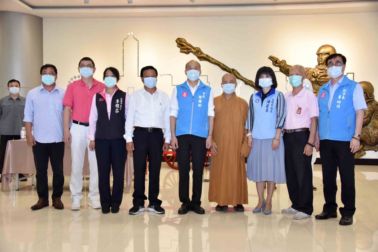 暖心捐助高雄防疫物資  韓國瑜深表感謝