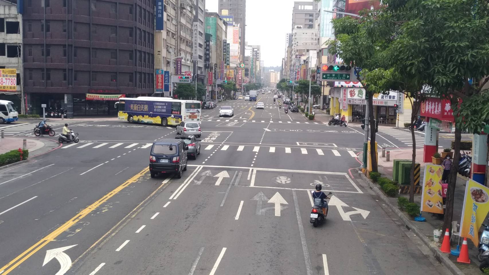 高市落實降低路口肇事發生  籲請用路人號誌路口遵循綠燈...