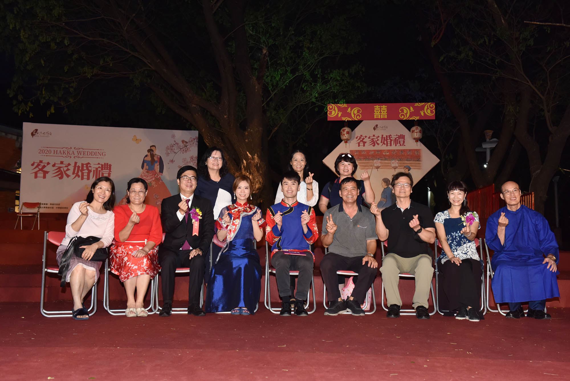 證婚客家藍衫婚禮  陳其邁祝新人幸福美滿...
