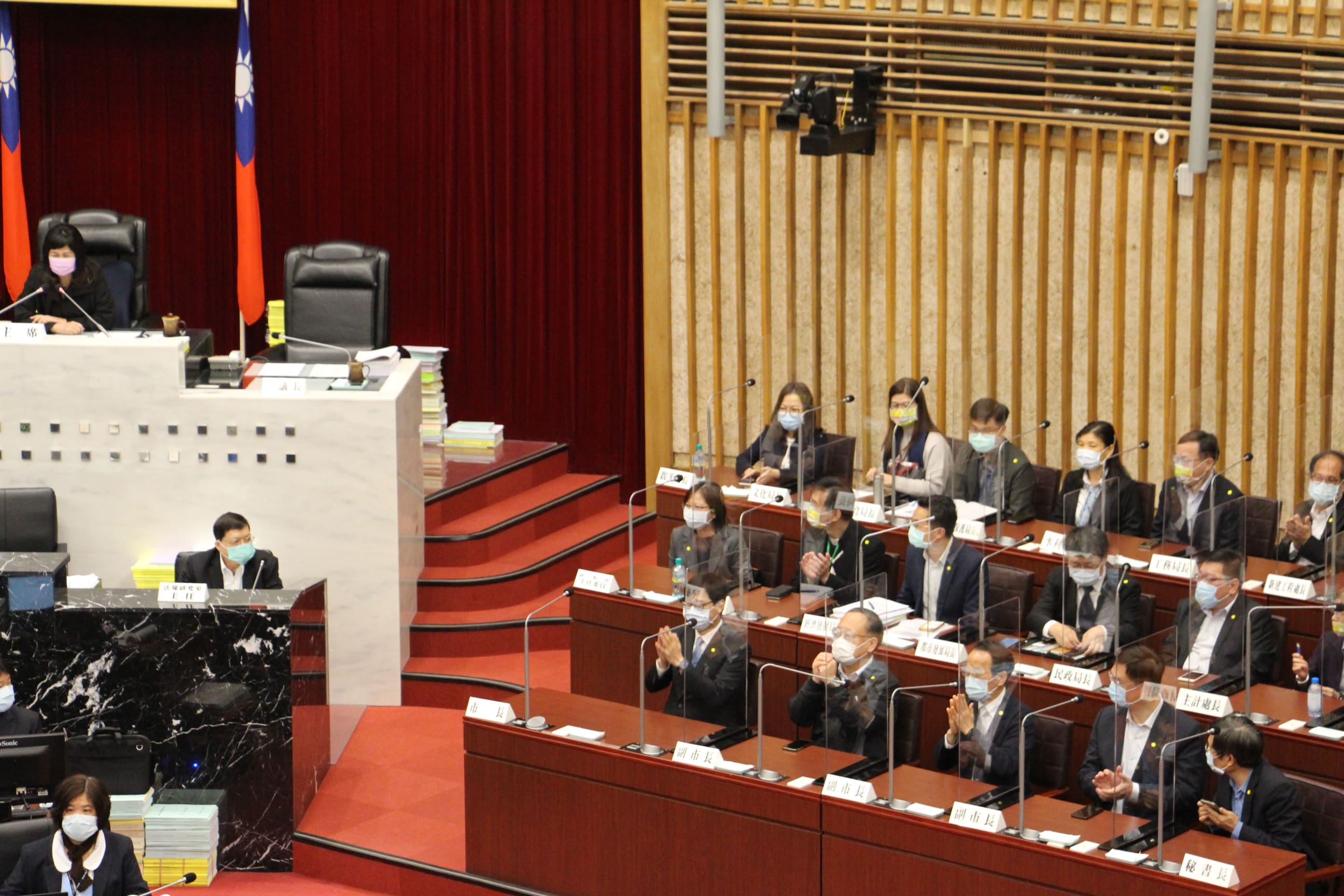 高市議會召開臨時會  陳其邁拜會支持總預算案