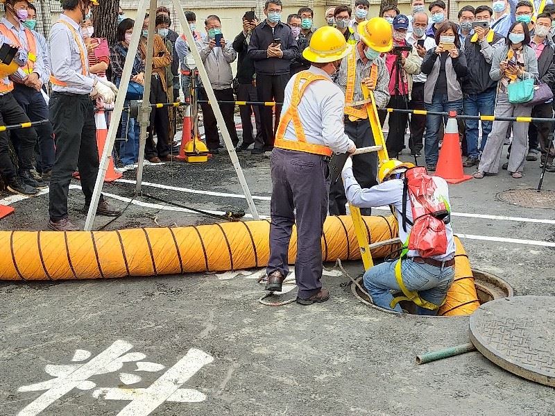 高雄局限空間作業管理系統正式上線 遠端監控防災更給力...