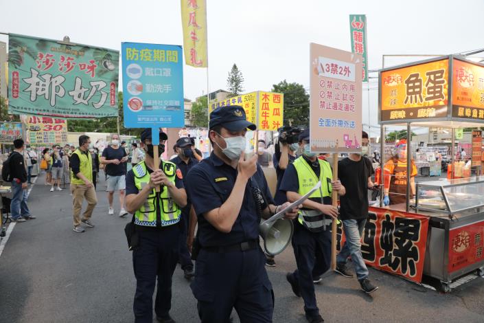 台南夜市陸續開張！黃偉哲呼籲落實｢三罩一套｣、｢二禁...