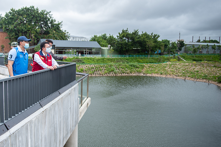 鄭市長視察14A滯洪池防汛整備　透過滯洪池調解水量，避免瞬間大雨造成淹水