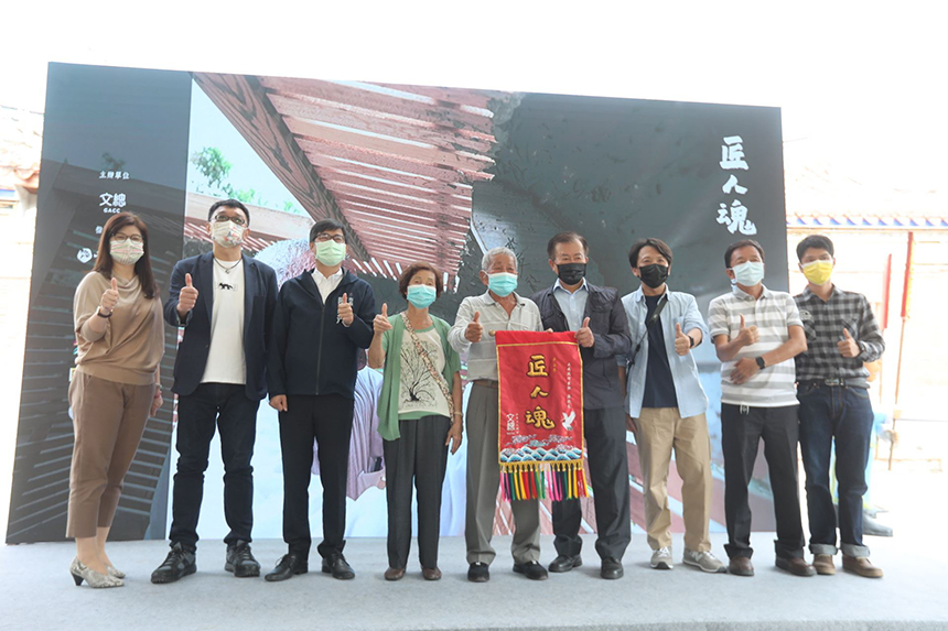 高雄國寶蘇清良  燃燒匠人魂傳承古建築...