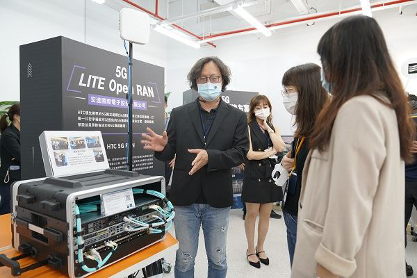 搶攻元宇宙商機  高市府攜手HTC打造實驗場...