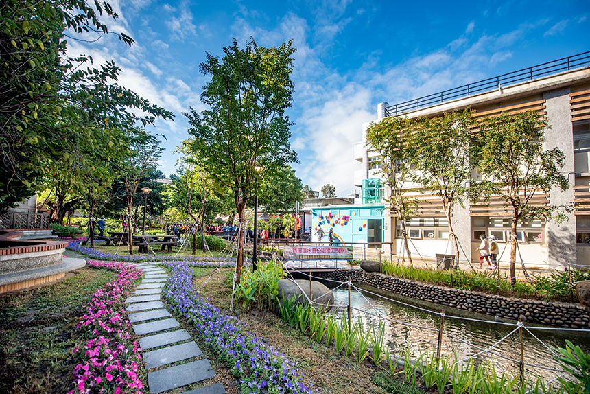 新屋水巷公園第一期更新完畢  展現綠水巷新風貌...