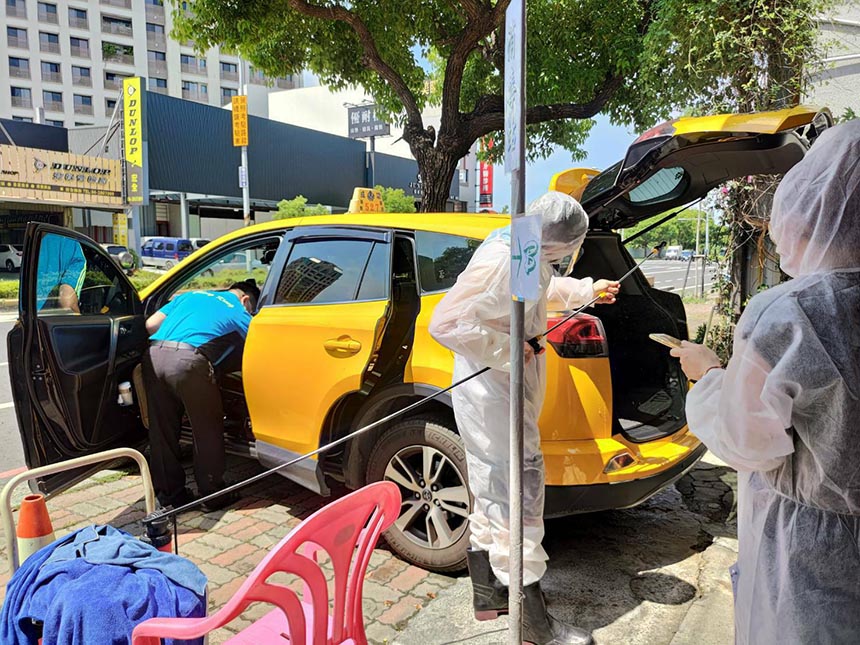 南市防疫計程車整裝上陣  投入春節防疫服務...