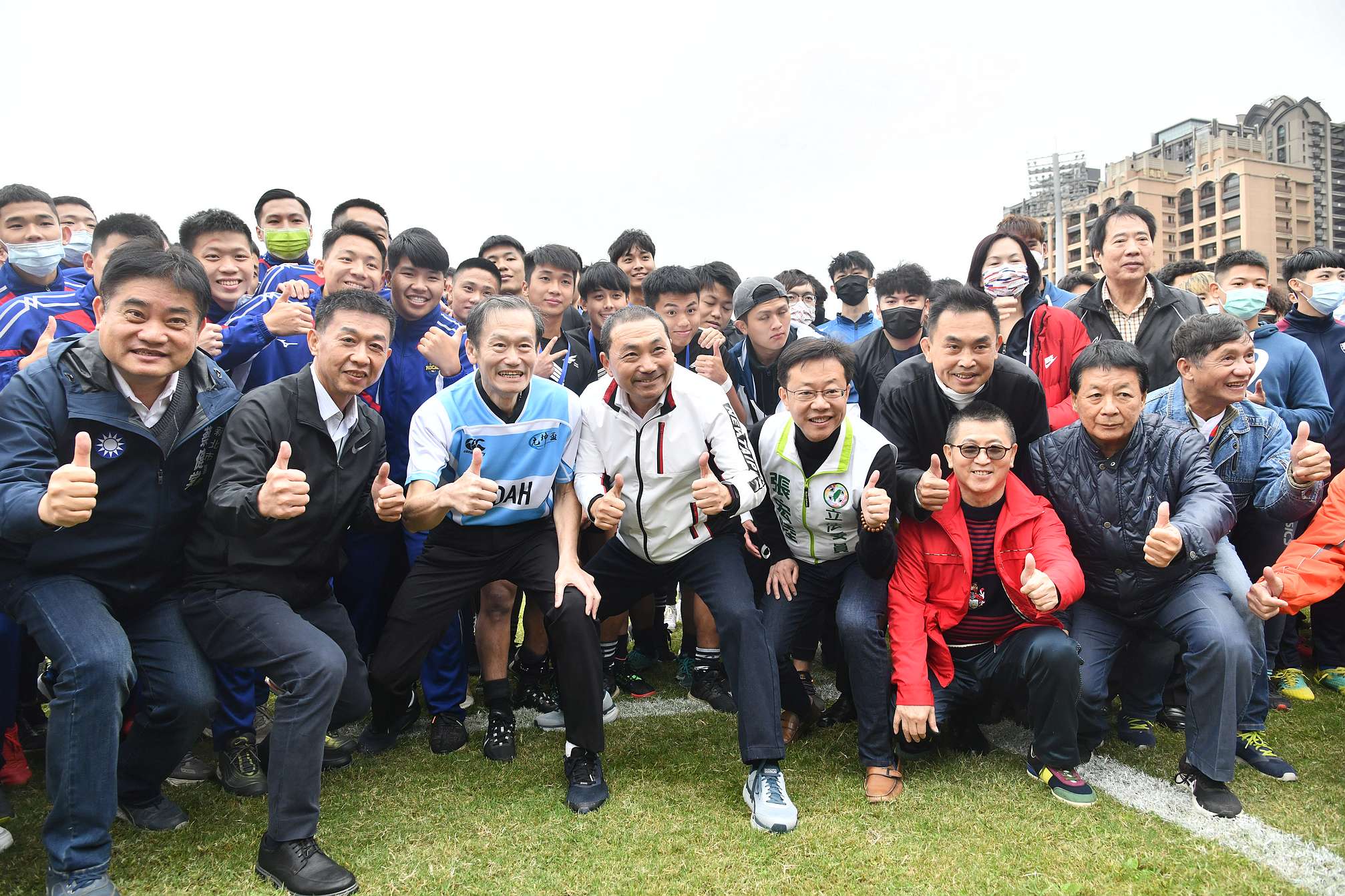 元坤盃大專橄欖球邀請賽熱血開打 侯友宜傳達「熱情、勇氣、堅持」的運動家精神