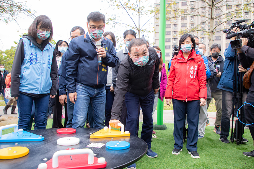 樹林景觀萬坪公園特色遊戲場  歡樂啟用...