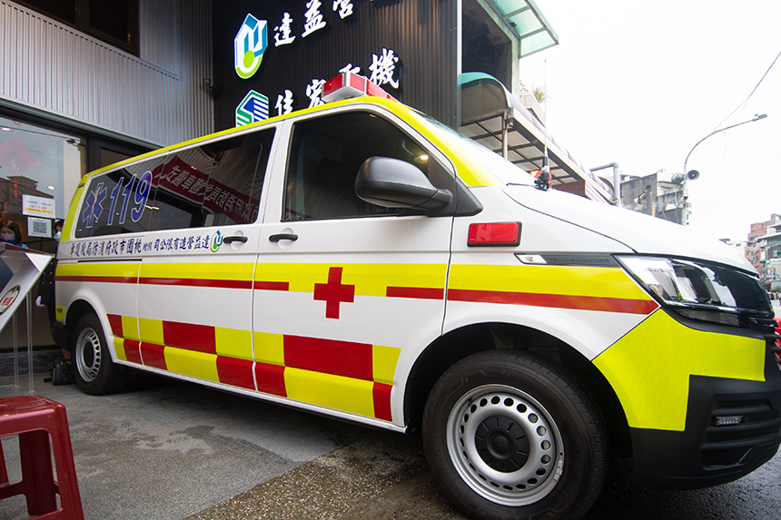 達益營造捐贈救護車  提升桃市救護能量...