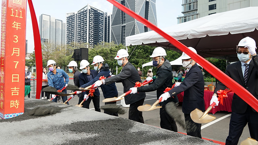 進駐亞灣夯！高軟二期基礎設施動土興建...