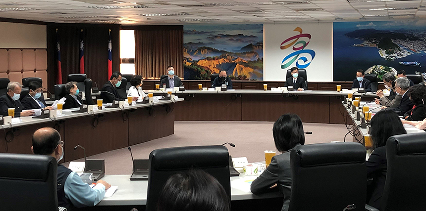 與大學校長會議  陳其邁盼產官學共創智慧世代...