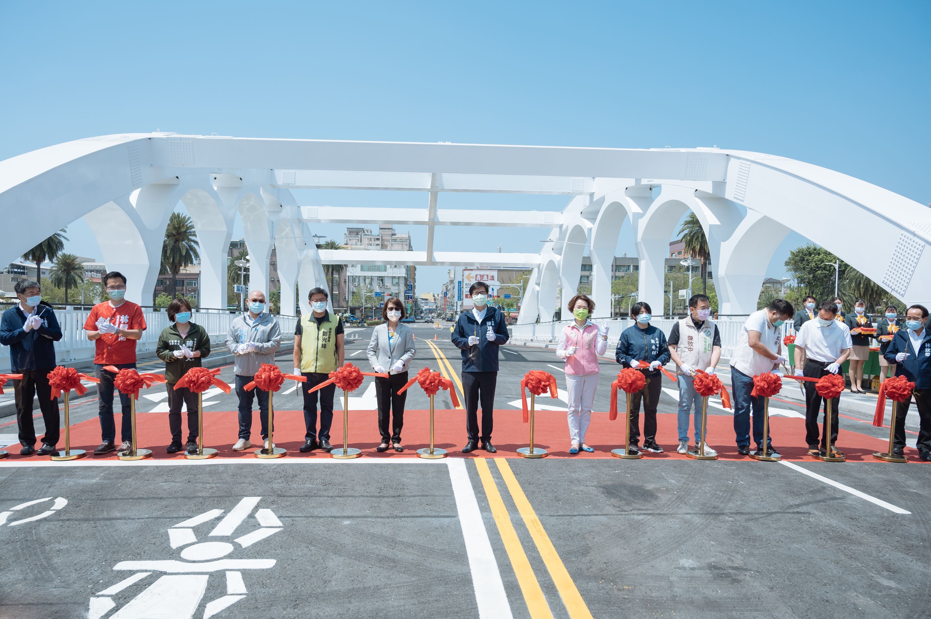 前鎮海邦橋17個月通車啟用！銜接五甲與草衙兩地生活圈...