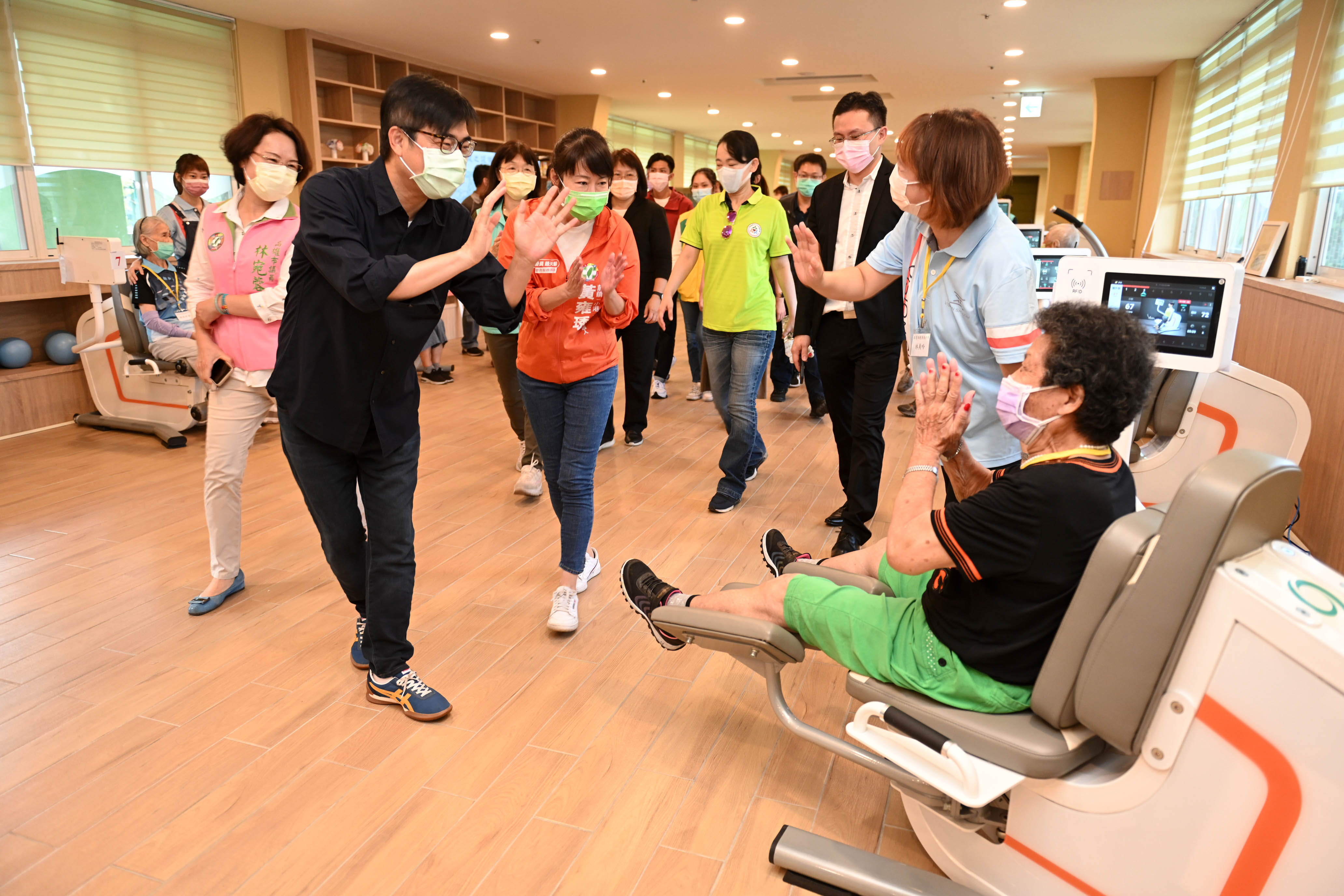銀髮健身俱樂部聯合啟動 陳其邁：促進健康、在地養老 高...