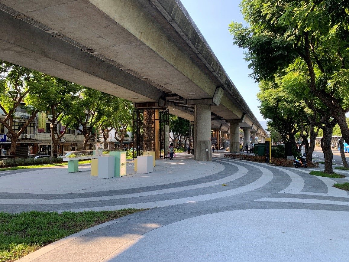 台北捷運線形公園景觀大改造 圓山綠廊日夜兩風華...