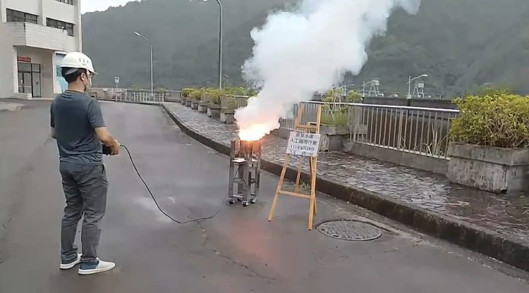 把握28日午後降雨機會  %E7翠水庫實施人工增雨...