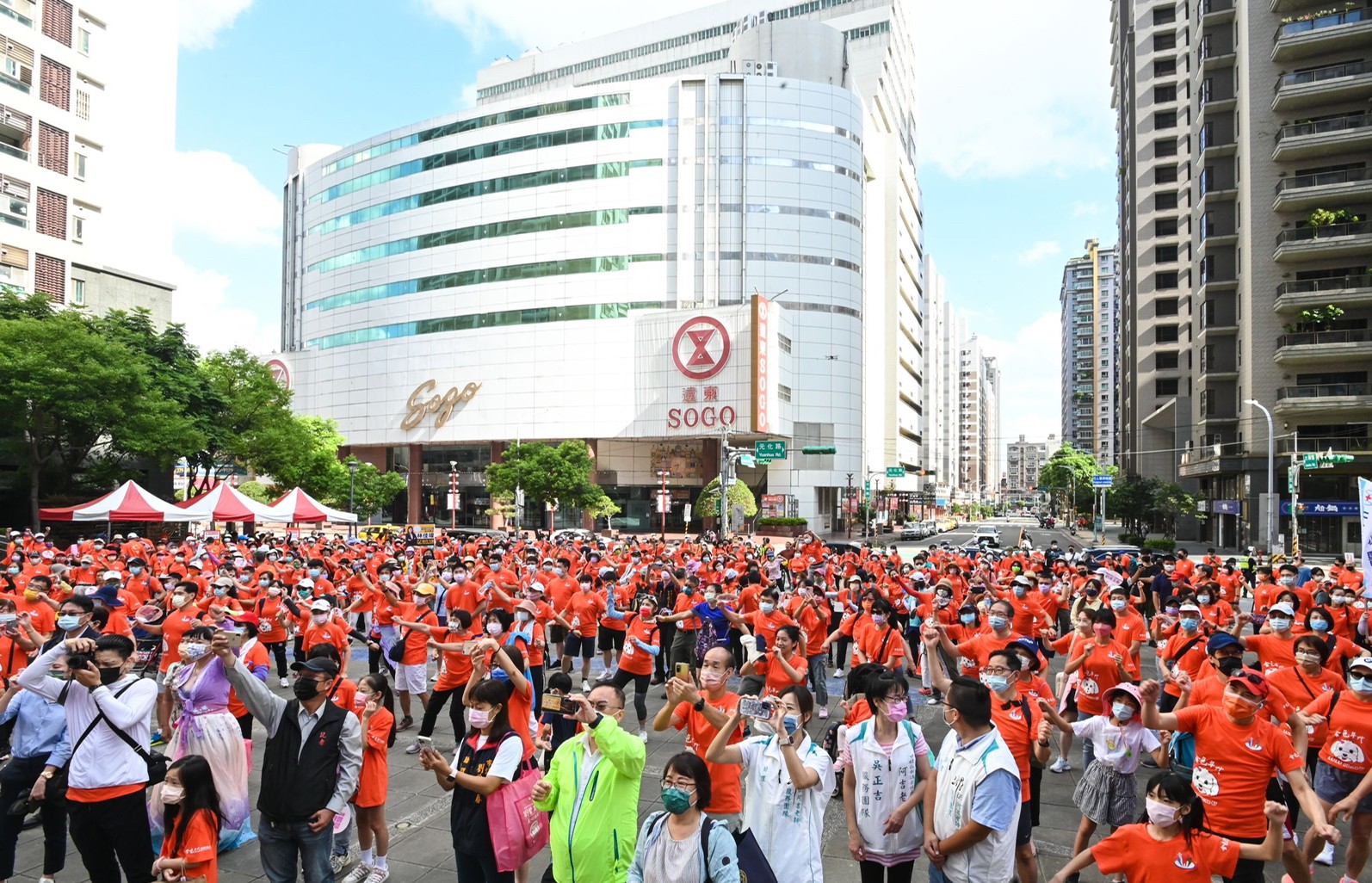 中壢區老街溪中秋健走，漫步看見水岸城市的美好...