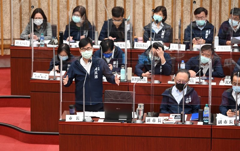 高市府擴大動員防治登革熱  陳其邁呼籲民眾落實巡倒清刷...
