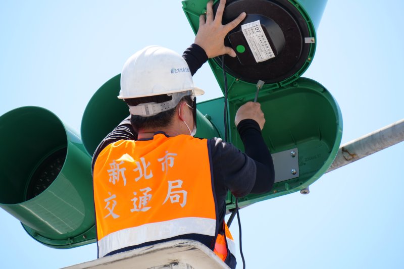 重要路口交通號誌不斷電系統  預計年底完成130處...