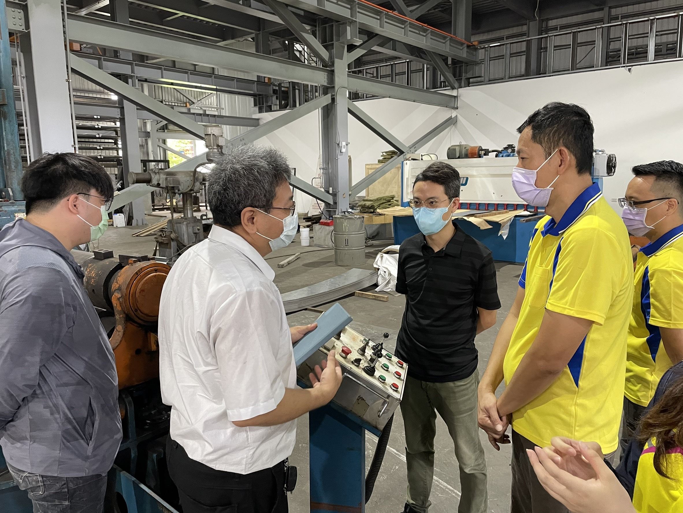 和發園區加銘鋼鐵廠導入自動化提升產能　 經發局輔導傳...