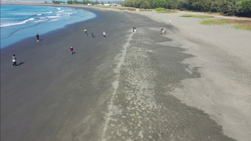 向海致敬  南市清除逾4,000噸海岸漂流物...