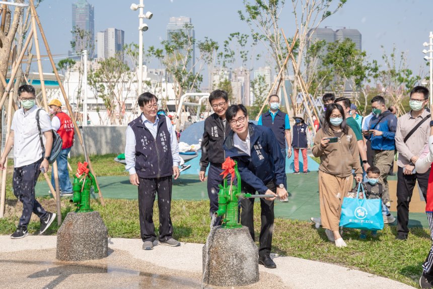 前鎮時代公園正式啟用  高市府打造亞灣共融式公園新亮點