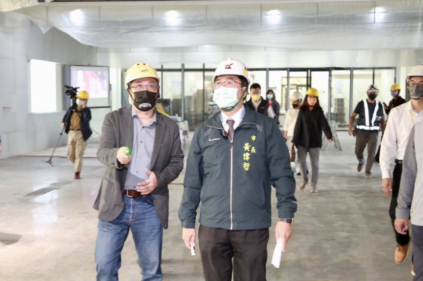 視察永康社教中心整建工程  黃偉哲期待帶給市民更優質的...