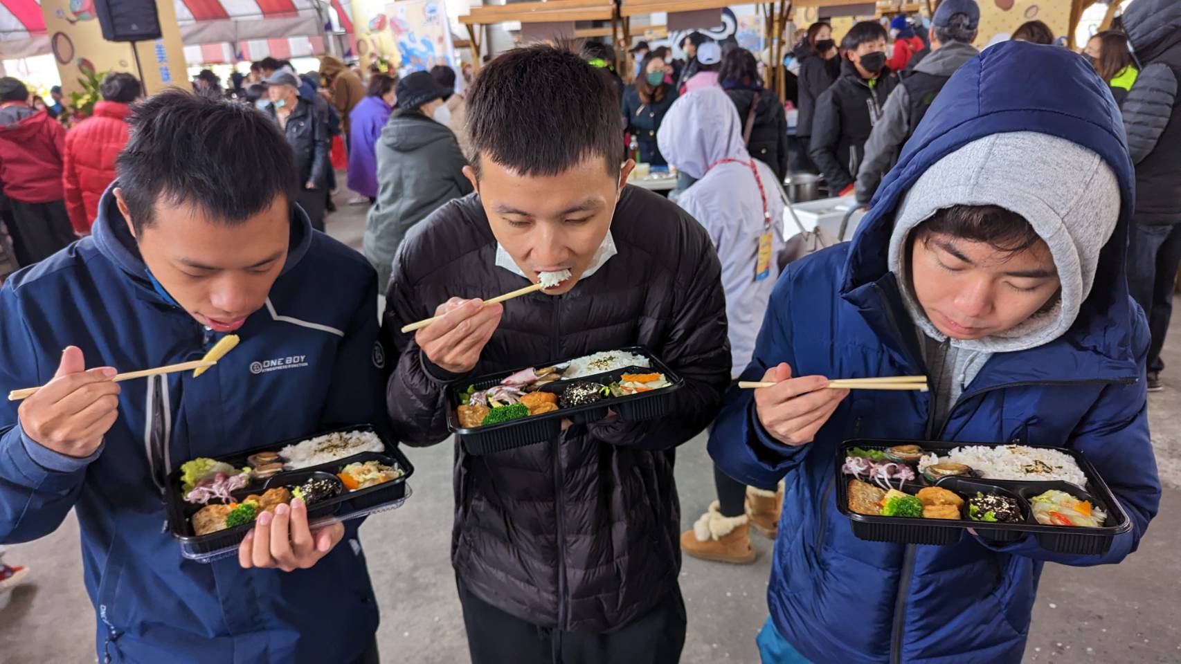 新北貢寮鮑產地活動  %E6眾搶購貢鱻餐盒...