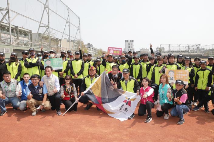 台南市全原運代表隊今授旗  期待選手們凱旋歸來...