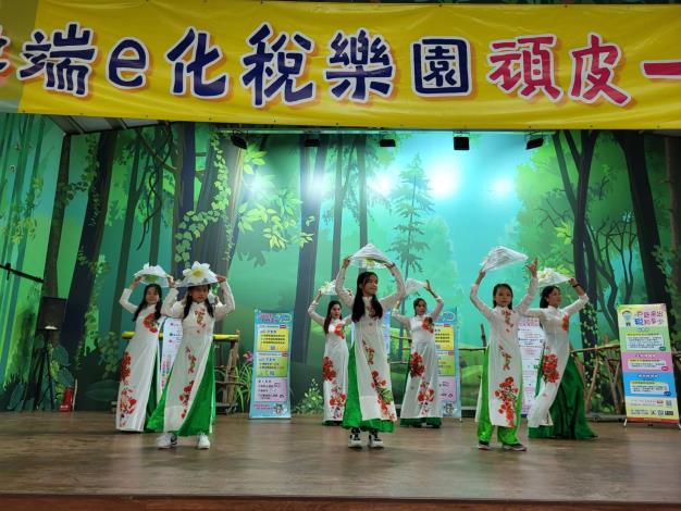 「頑皮世界野生動物園」歡遊稅樂園  ...