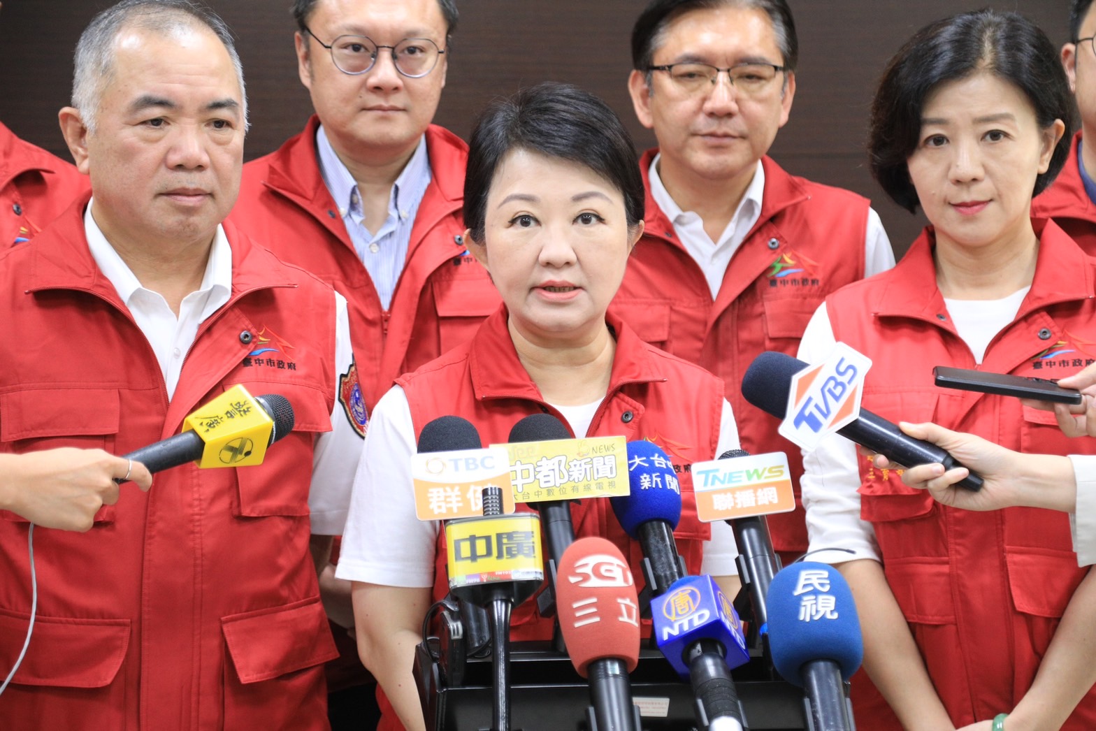 台中脫離海葵陸警範圍  市長叮嚀颱風天小心至上...