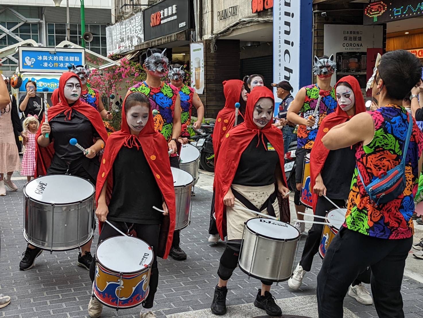 「第15屆批客節」 踩街魔法派對與變裝搞怪大賽...