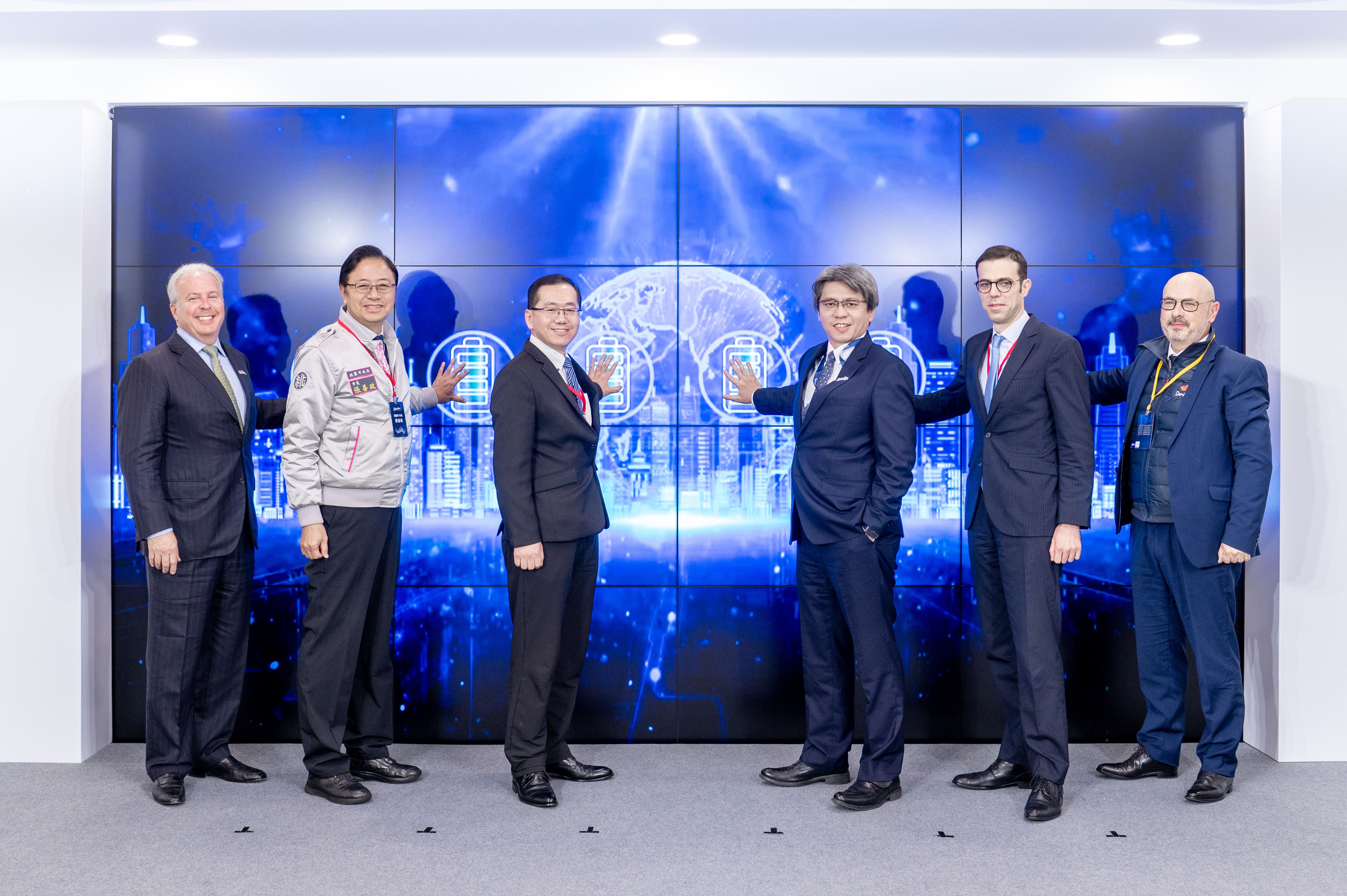 輝能科技全球首座固態鋰陶瓷電池超級工廠開幕  桃園設廠大展身手