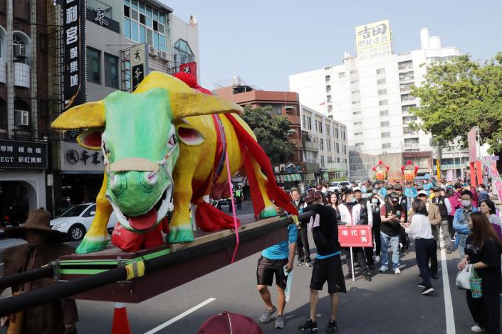 臺南市舉行甲辰年迎春禮民俗活動暨踩街嘉年華  祈求國泰...