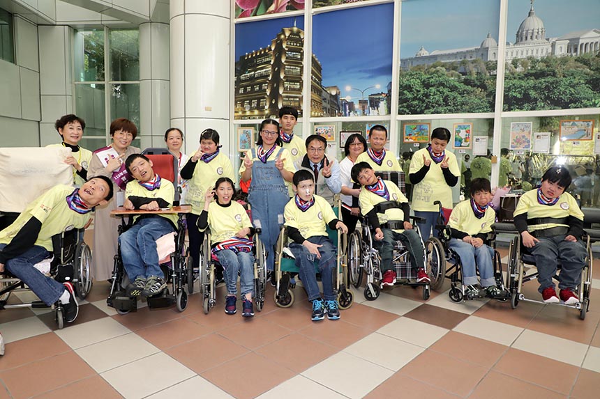 全國身心障礙機構績優工作人員「育智獎」頒獎  首次移師台南