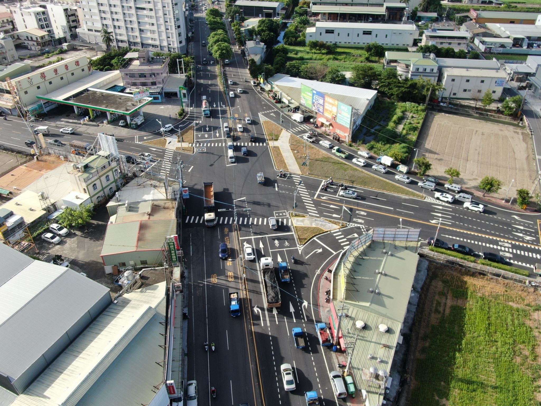 大寮區交通樞紐的路口改造完成  行人過馬路好安心