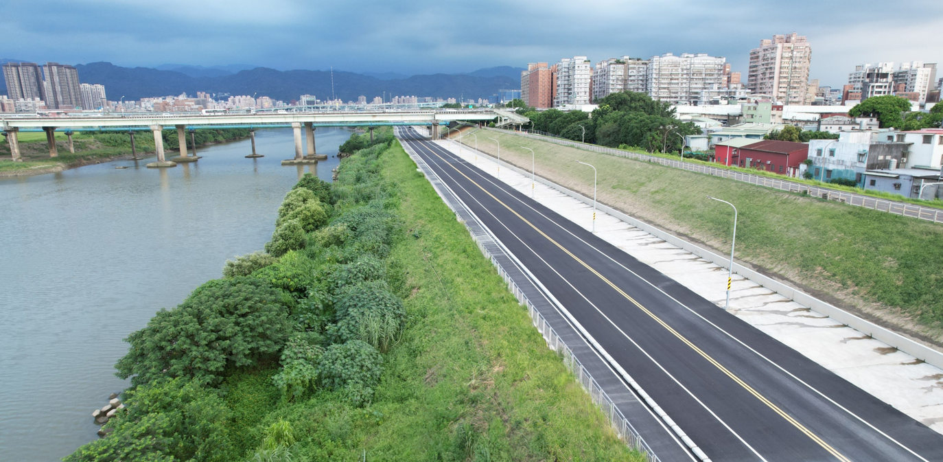 貫穿五行政區堤外便道通車  打通新北水岸樞紐...