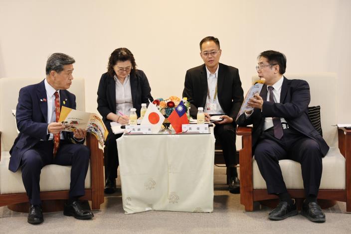 日本那珂市長為慶祝締盟一週年再訪  %E9偉哲宣布以「那珂...
