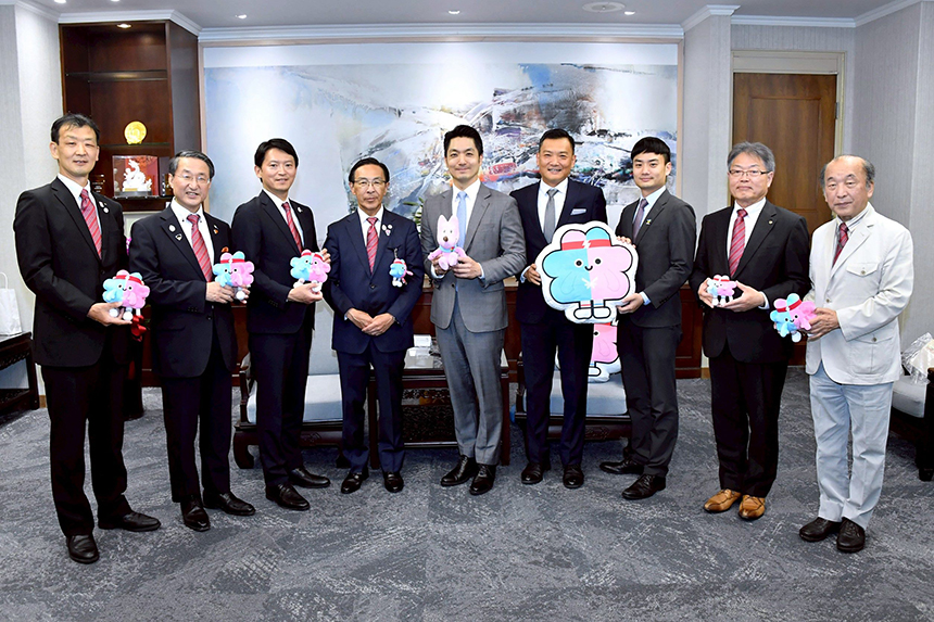 蔣萬安接見國際城市代表團  強化家庭友善與運動外交合作