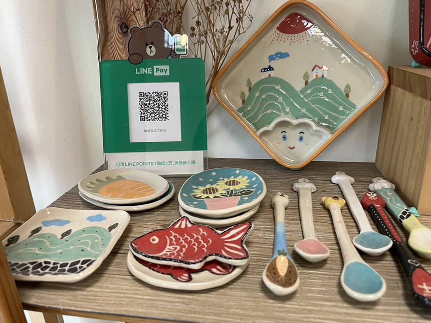 勞工局助青年圓夢  手捏陶藝品牌插旗南屯
