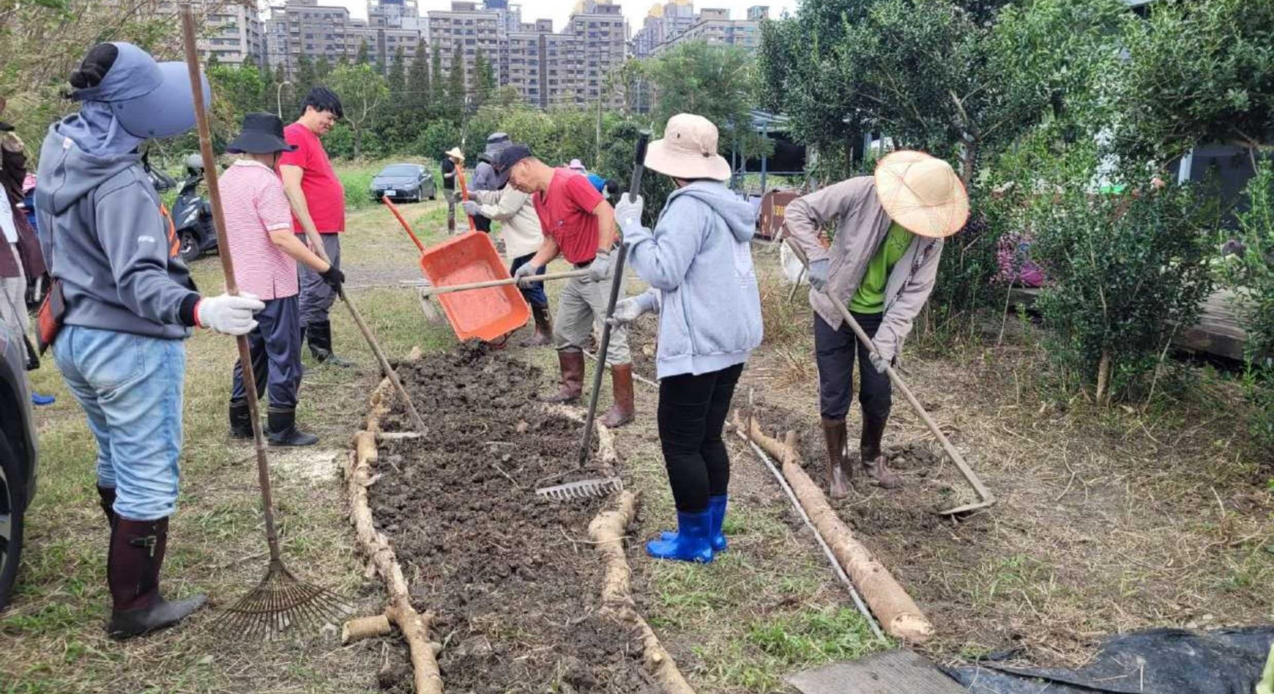 綠能農業與AI設計一次學   北市職發學院開設「雙軸轉型」...