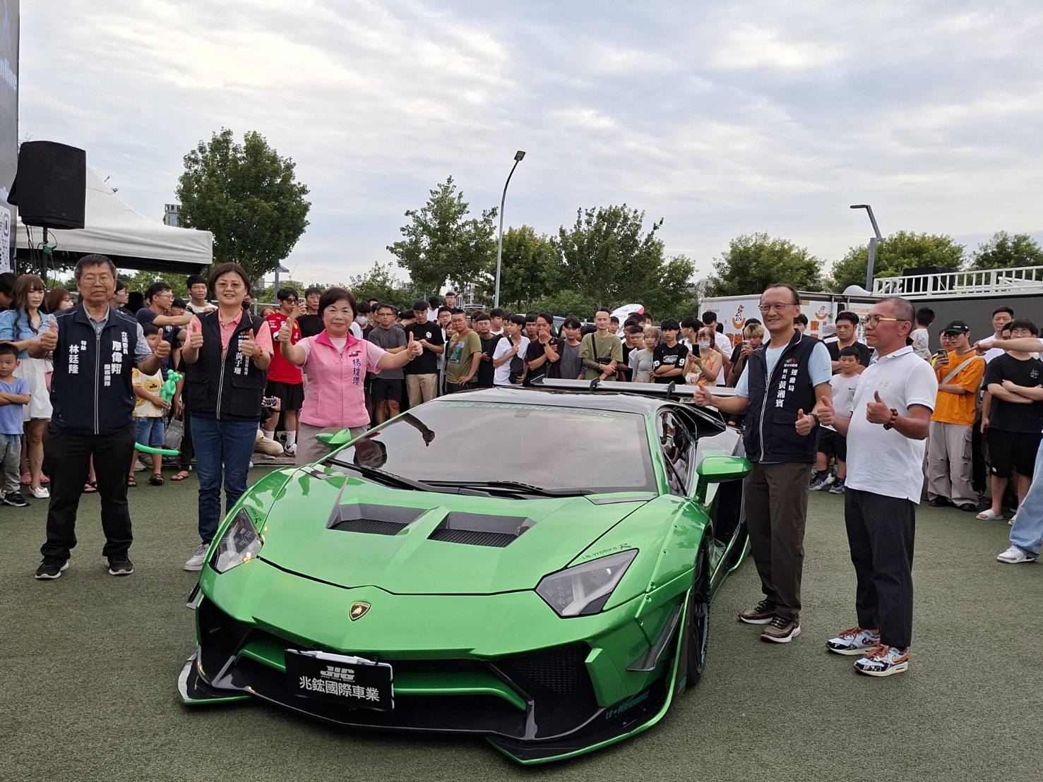 超跑正妹酷運動   賽車籃球嘉年華電翻盛夏光年...