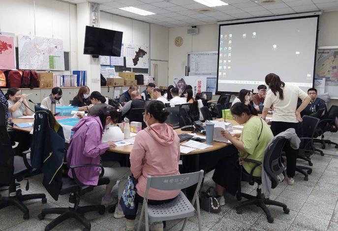 南市府全力協助各區公所辦理丹娜絲颱風屋損慰助金  加速...